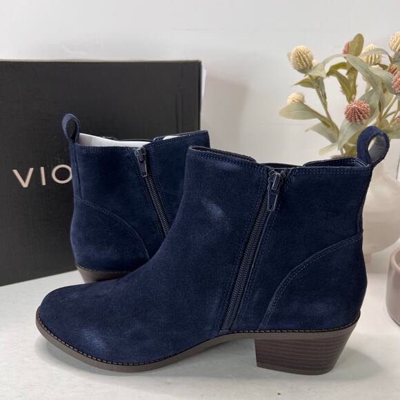 Vionic Roseland Water Repellent Suede Chunky Heel Boots Navy Women's 11 NWB - Picture 6 of 11